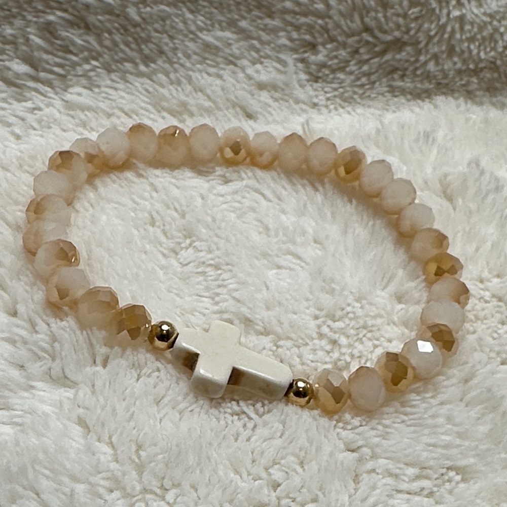 Beaded Bracelets Pretty Pink & Peachy Gold Mauve Set of 4 with Cross Charm NWOT - Picture 12 of 16